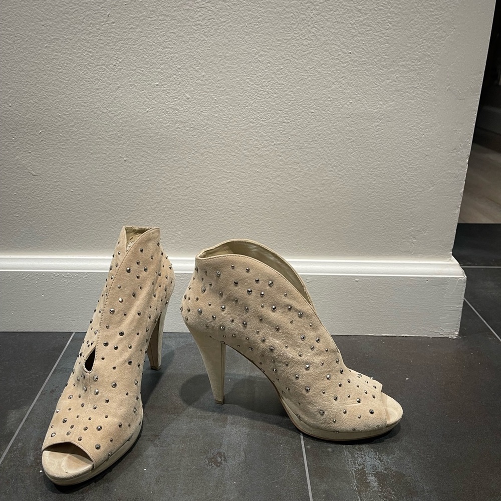 INC International Concepts Cream Rhinestone Heels